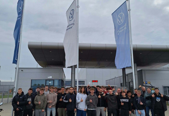 Wizyta uczniów w zakładach Volkswagen we Wrześni